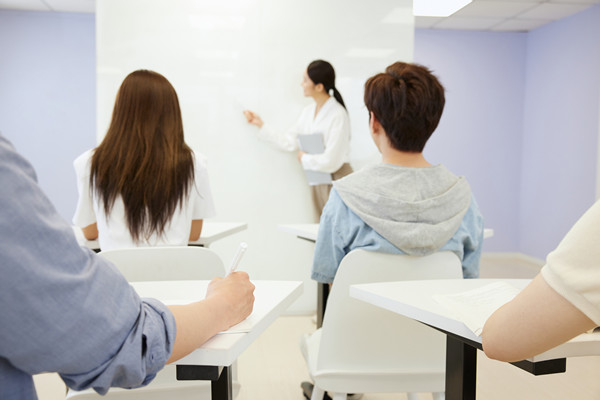 人才梯隊建設(shè)：培養(yǎng)儲備，確保企業(yè)持續(xù)發(fā)展