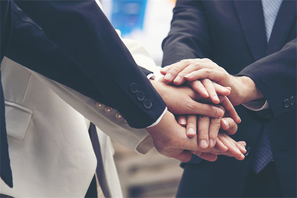 人力資源管理新策略：構(gòu)建人才磁場，推動企業(yè)發(fā)展