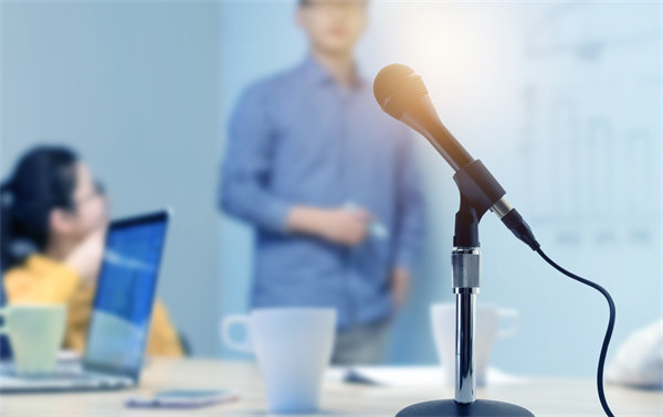 企業(yè)文化如何深度融合HR管理，增強(qiáng)團(tuán)隊(duì)凝聚力？