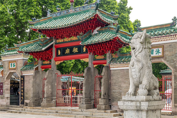 佛山戰(zhàn)略咨詢公司如何為企業(yè)定制長(zhǎng)遠(yuǎn)戰(zhàn)略規(guī)劃？