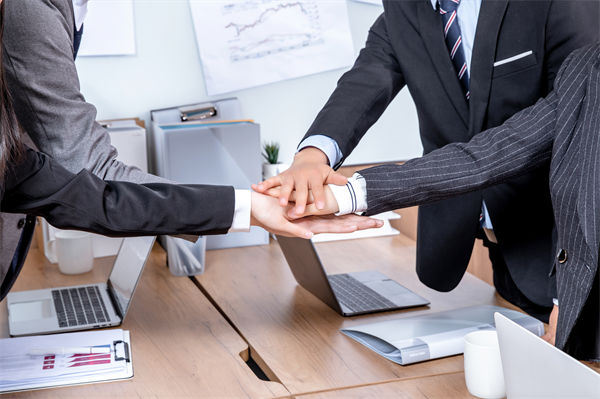 年度經(jīng)營計劃如何與企業(yè)的長期戰(zhàn)略目標相銜接？