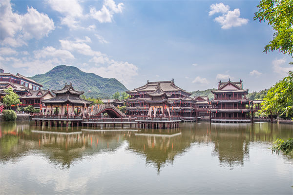 制造業(yè)管理分析：短劇基地狂飆，誰是下一個(gè)橫店？